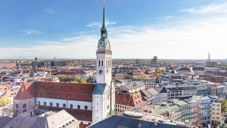 就在德国慕尼黑Chloé店，It Bag小猪包可以享购物退税啦！