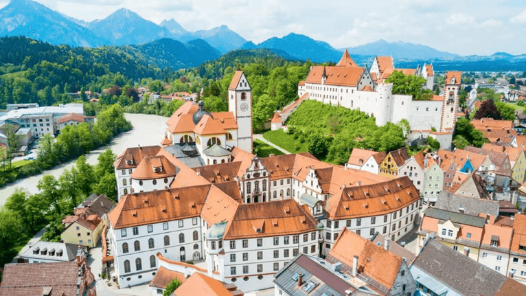 德国旅游必去的隐世小镇【富森】